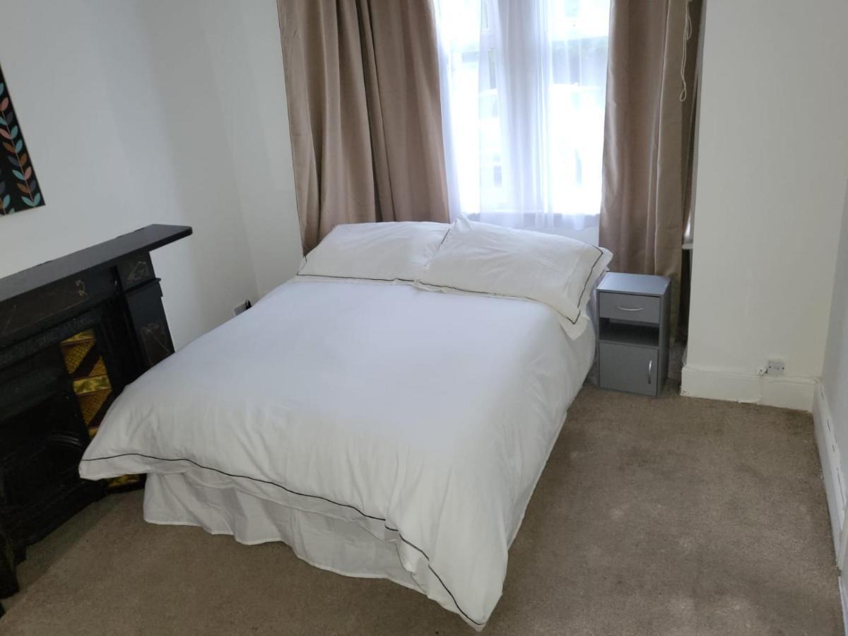 Affordable Rooms In Gillingham Gillingham  Exterior photo